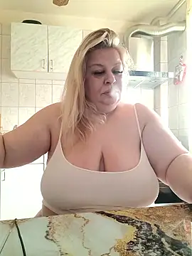 AriannaMilf online show from January 18, 11:17 am