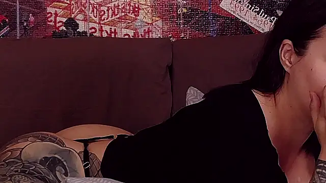 MeIisaLove online show from July 3, 3:23 am