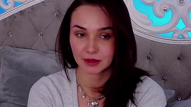 MeIisaLove online show from November 13, 3:11 pm