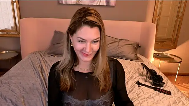 Adele Russo online show from August 1, 5:26 pm
