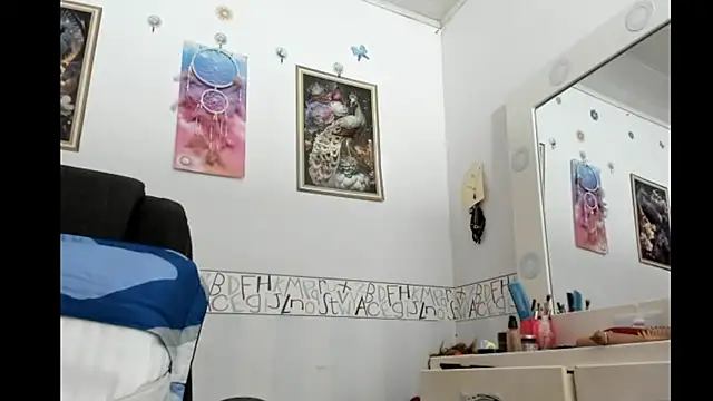 Snapshot of lili_breastxxx chatting on September 17, 11:41 am lili breastxxx online show from September 17, 11:41 am