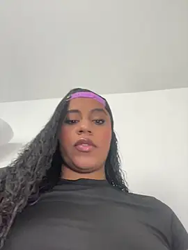 charlotteeruss online show from January 8, 6:45 pm