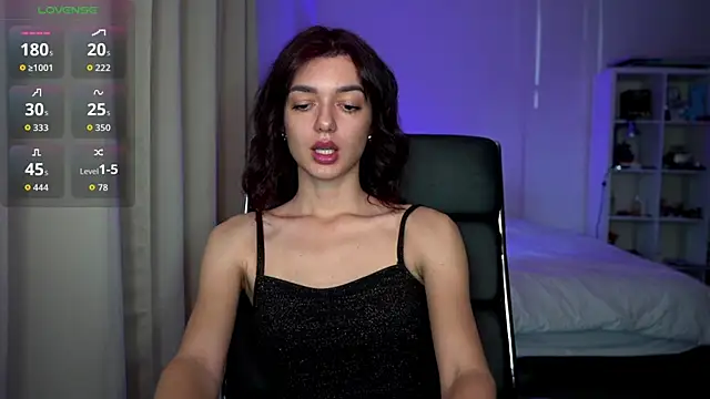 Snapshot of olivia_jeas chatting on September 30, 10:14 pm olivia jeas online show from September 30, 10:14 pm