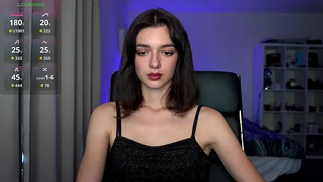Snapshot of olivia_jeas chatting on September 8, 10:42 pm olivia jeas online show from September 8, 10:42 pm