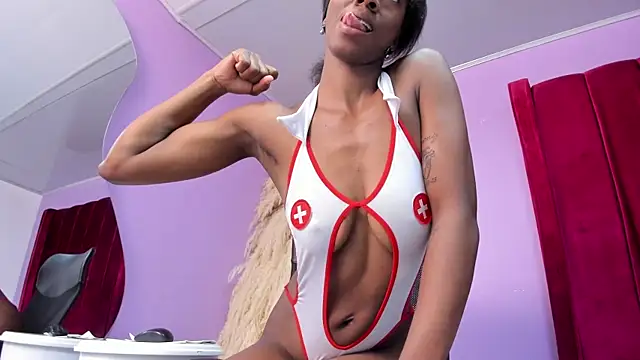 Shanelle   online show from April 12, 4:21 pm