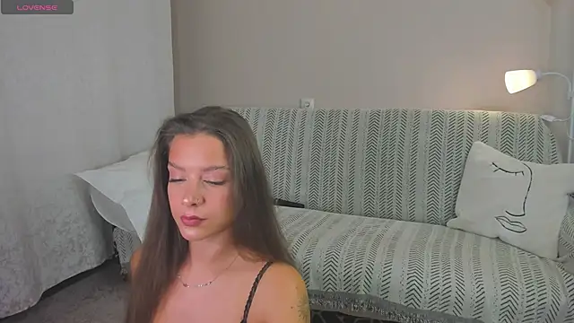 Snapshot of Alice_hailey_ chatting on September 26, 8:28 pm Alice hailey online show from September 26, 8:28 pm