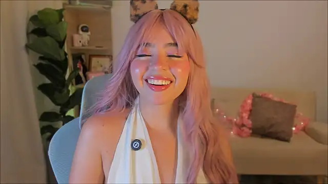 oliviaa s online show from June 15, 6:02 am