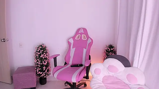 keissy rincon  online show from October 23, 11:44 pm