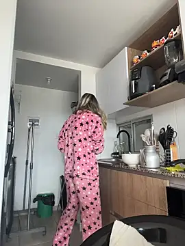 Ameellie online show from October 11, 4:31 pm