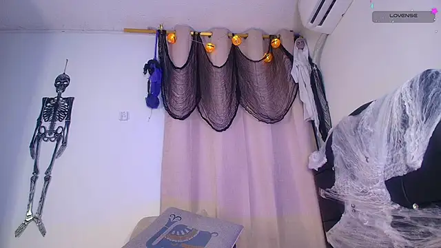 Mia depp online show from October 16, 12:02 am