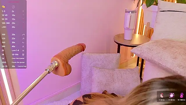 alison collins online show from November 5, 8:25 pm