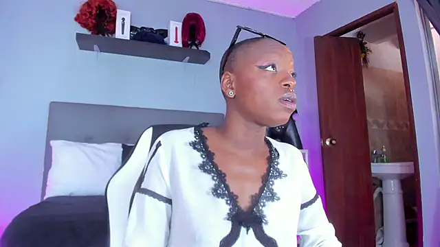 Coco Kiss online show from January 16, 7:10 pm