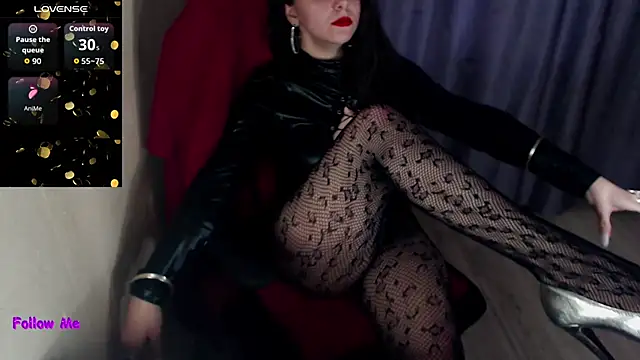 mia-joy online show from April 18, 11:24 am