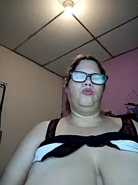 EllisW8 online show from March 22, 10:54 am