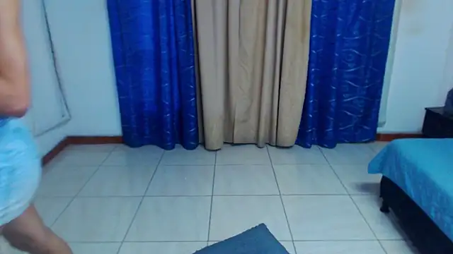 kiwii nasty online show from July 15, 9:41 pm