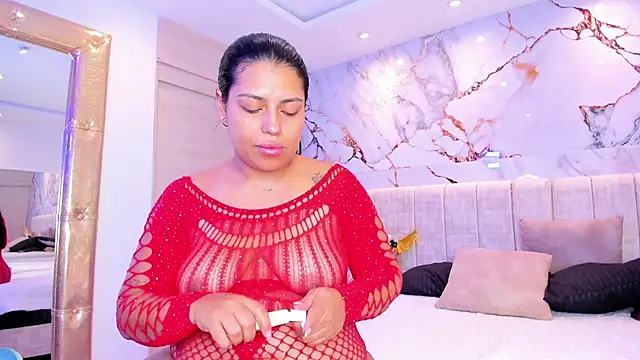 kiana cream online show from November 16, 1:22 pm