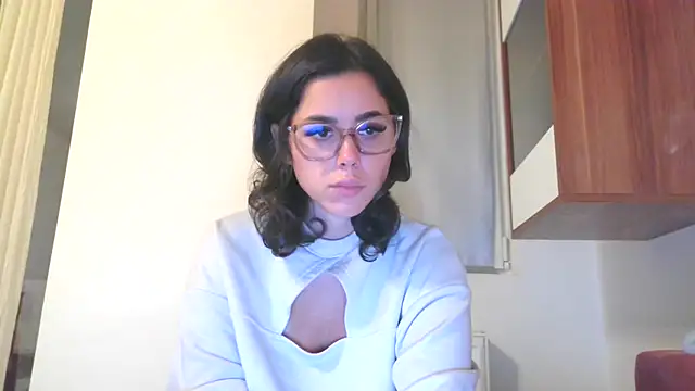 Snapshot of LovelyJulliette chatting on October 19, 6:21 pm LovelyJulliette online show from October 19, 6:21 pm