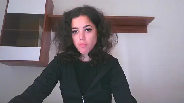 Snapshot of LovelyJulliette chatting on October 14, 12:08 pm LovelyJulliette online show from October 14, 12:08 pm