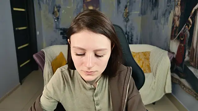 VeliraBraitberg online show from February 21, 3:13 pm