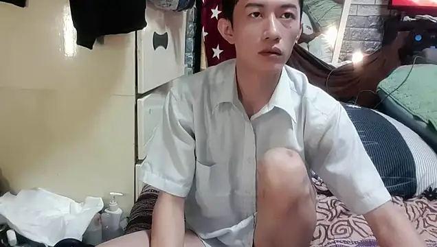 Snapshot of JJjing chatting on October 17, 7:50 pm JJjing online show from October 17, 7:50 pm