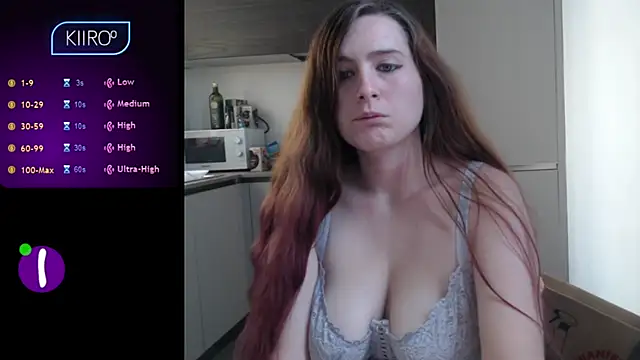 Snapshot of Dominahot4you chatting on September 10, 8:03 am Dominahot4you online show from September 10, 8:03 am