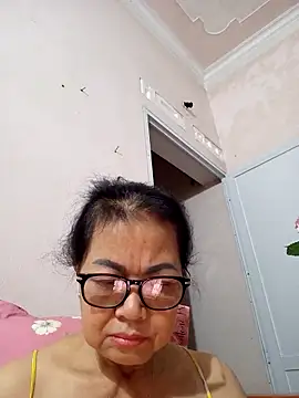 Hotestlove online show from April 17, 10:01 pm