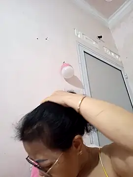 Hotestlove online show from April 11, 10:52 am