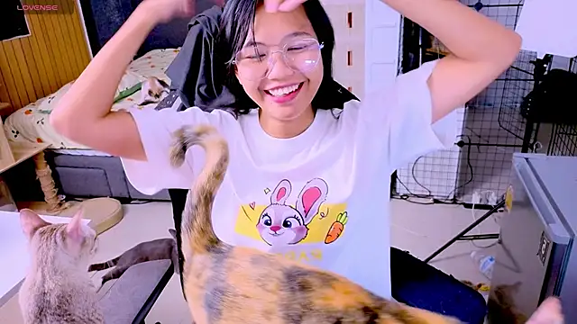 Kana G online show from March 8, 3:49 pm