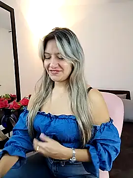 Snapshot of valeriahunter1 chatting on September 27, 10:50 pm valeriahunter1 online show from September 27, 10:50 pm
