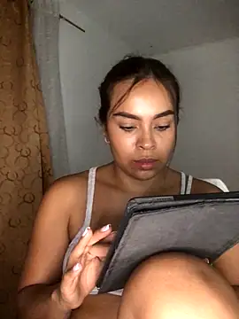 Snapshot of JuanaSimons chatting on September 24, 1:04 am JuanaSimons online show from September 24, 1:04 am