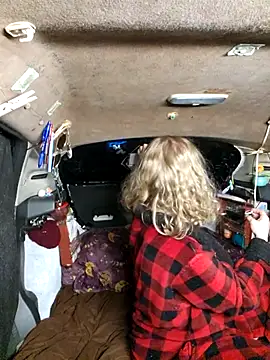 Evalain shadow online show from December 15, 3:23 am