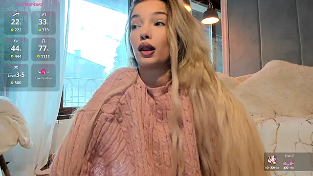 Snapshot of Sassy_Teen chatting on September 26, 9:40 am Sassy Teen online show from September 26, 9:40 am