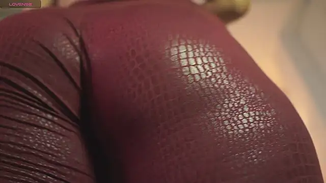 mia colin1  online show from January 13, 8:24 pm