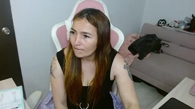 EVA GRAYS online show from February 23, 9:14 pm