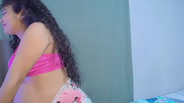 Winnifer Gonzal online show from September 20, 3:27 am