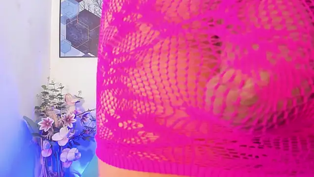 Snapshot of naughty-goddessts chatting on October 15, 4:26 am naughty-goddessts online show from October 15, 4:26 am