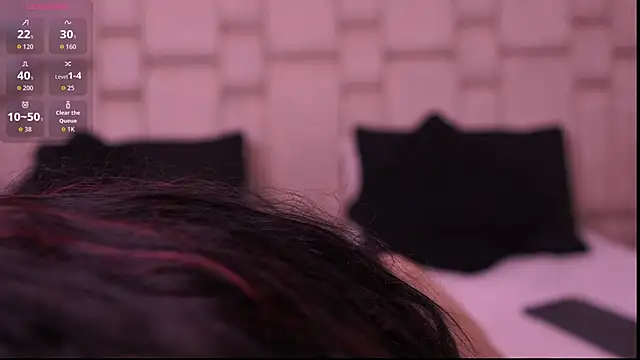 mary kisses online show from January 13, 8:46 pm