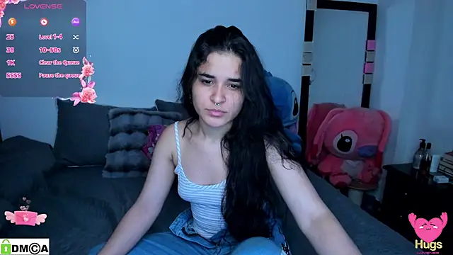 Snapshot of SweetMegan_1 chatting on October 21, 1:31 am SweetMegan 1 online show from October 21, 1:31 am