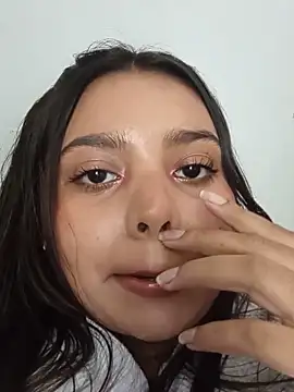 stefanie010 online show from June 20, 7:06 pm