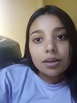 stefanie010 online show from May 15, 6:43 pm