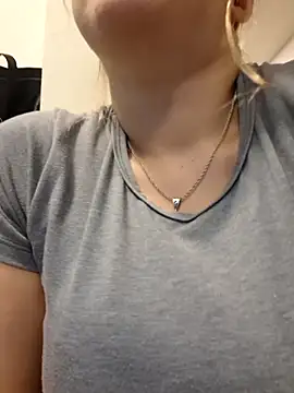 NaomiShimizu online show from March 15, 9:17 pm