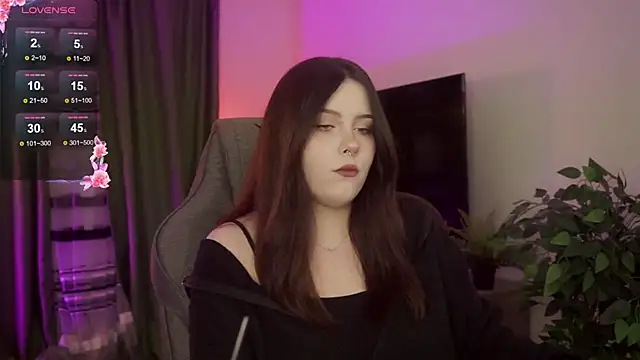 CoralineKeyns online show from October 28, 5:46 am