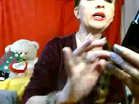 hottieperla online show from July 20, 9:37 pm