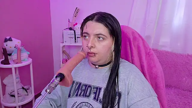 Sachi Meow online show from April 11, 5:16 pm