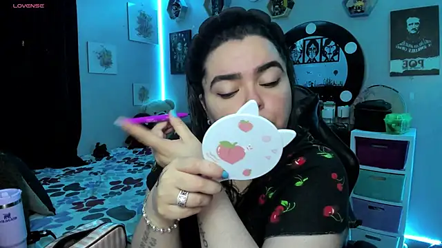 Snapshot of Luise_Meyrink chatting on September 18, 2:43 am Luise Meyrink online show from September 18, 2:43 am