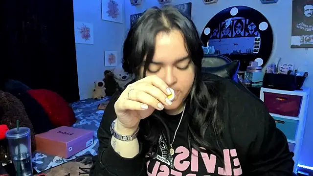 Luise Meyrink online show from November 21, 3:41 am