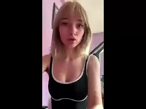 LuciaYoung online show from April 4, 6:34 am