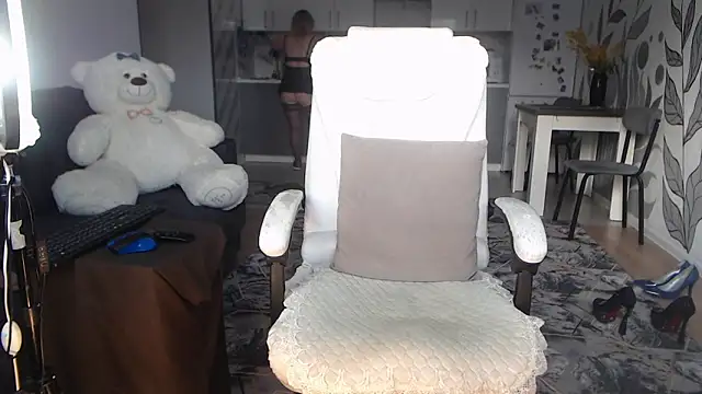 V-Alice online show from March 10, 6:06 am