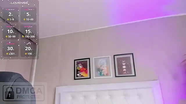 emma  smith1 online show from April 21, 12:45 pm