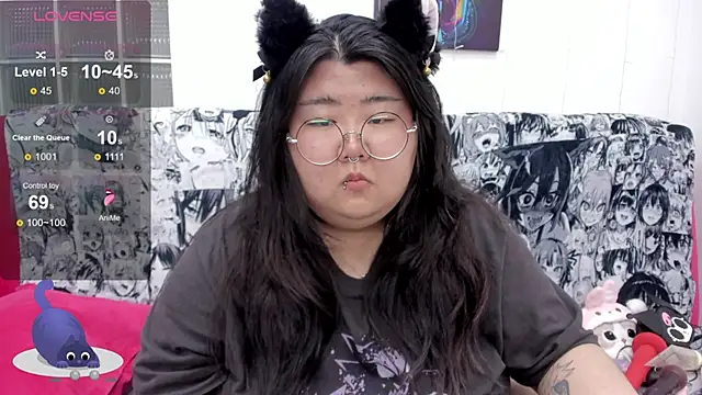 Nadine asian online show from October 25, 9:39 am